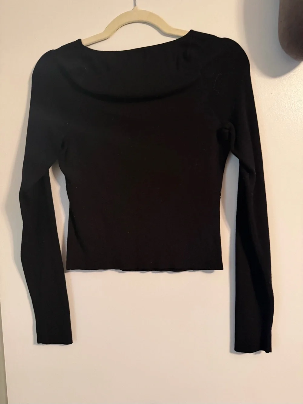H&M Black Long-Sleeve Square Neck Cropped Top
